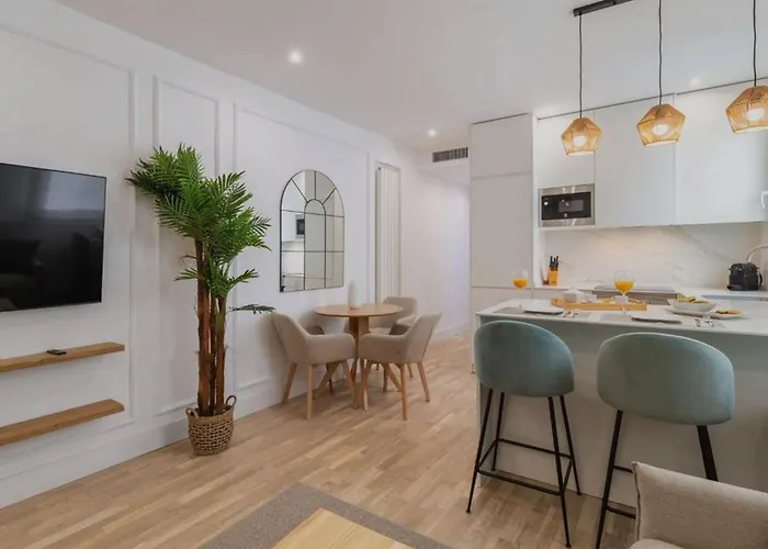 Lovely Spacious Apartment